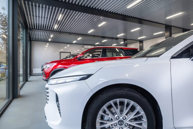 kontener wystawowy na samochody